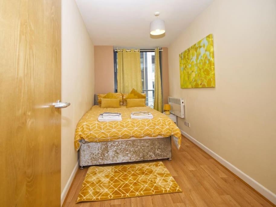 Alluring 2 Bedroom Leeds City Centre Apartment- Self Check-In,Balconied Apartment Kültér fotó